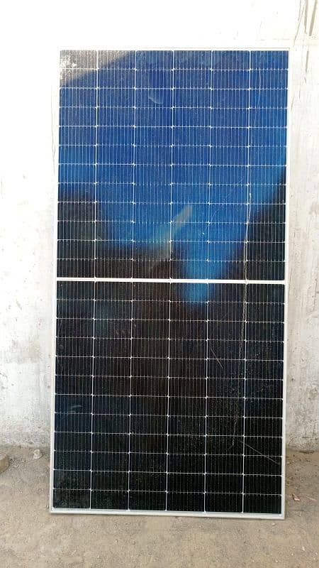 Canadian Soler plate  525 Watt just like new only creck full afecancy 1