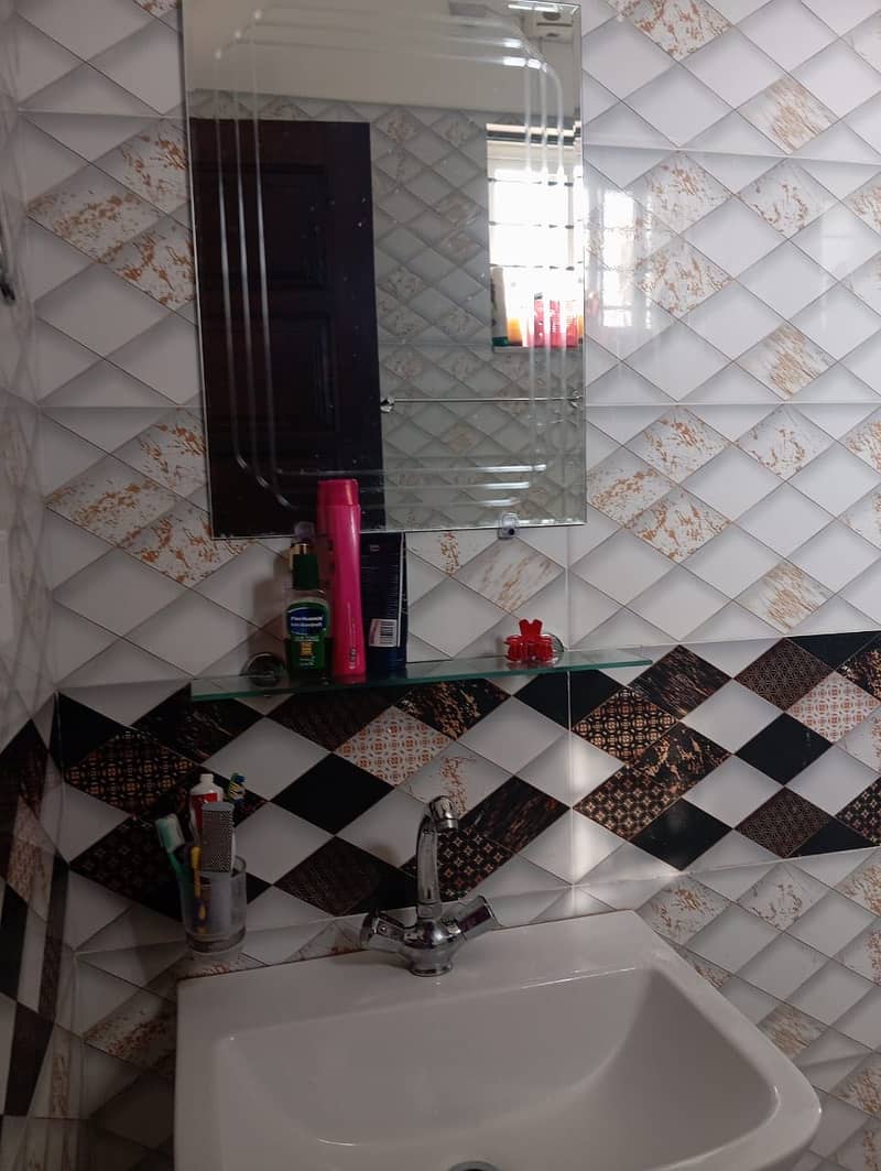 Lower Portion Available For Rent. 9