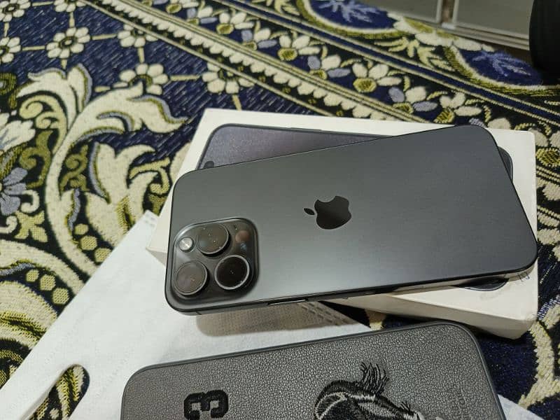iphone 15 pro max 1