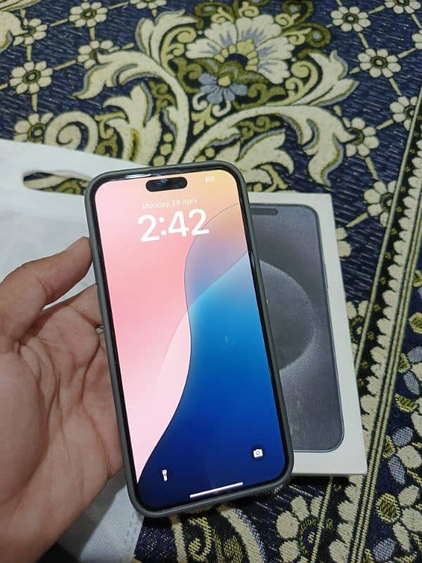 iphone 15 pro max 5