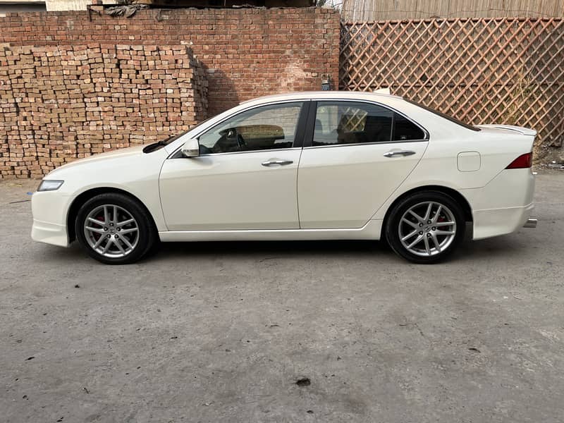 Honda Accord CL-9 4