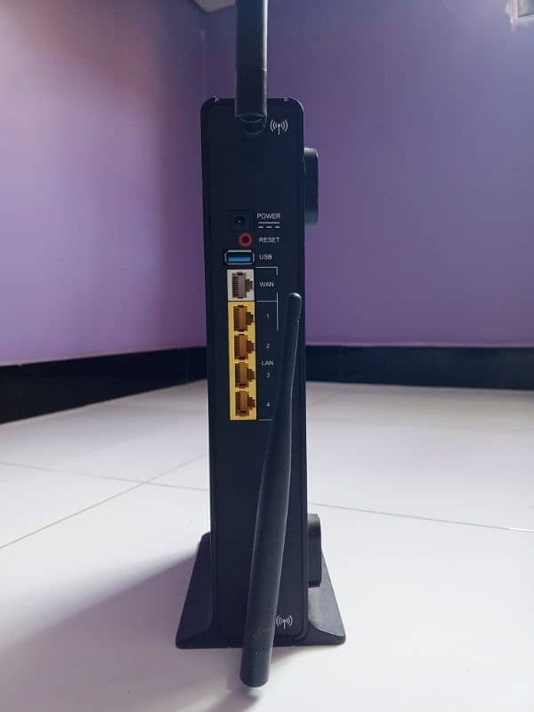 Actiontec F2300 Dual Band Wifi Router 3