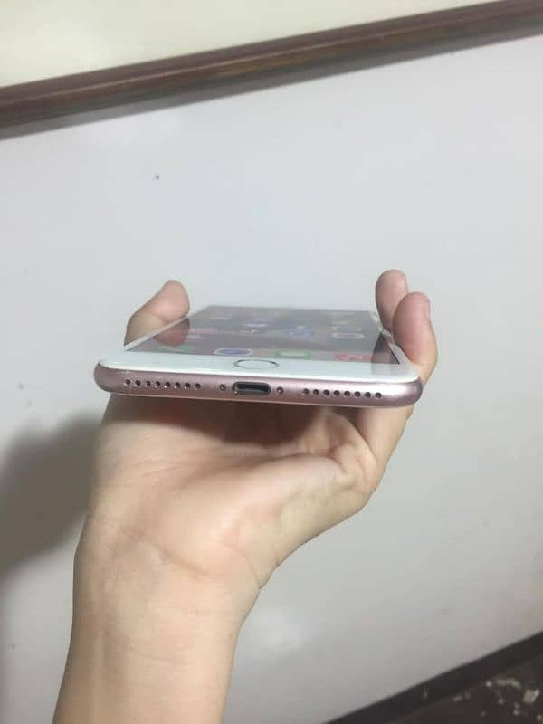 iphone 7 plus PTA approved 128gb memory my wtsp/0329-48;80-566 1