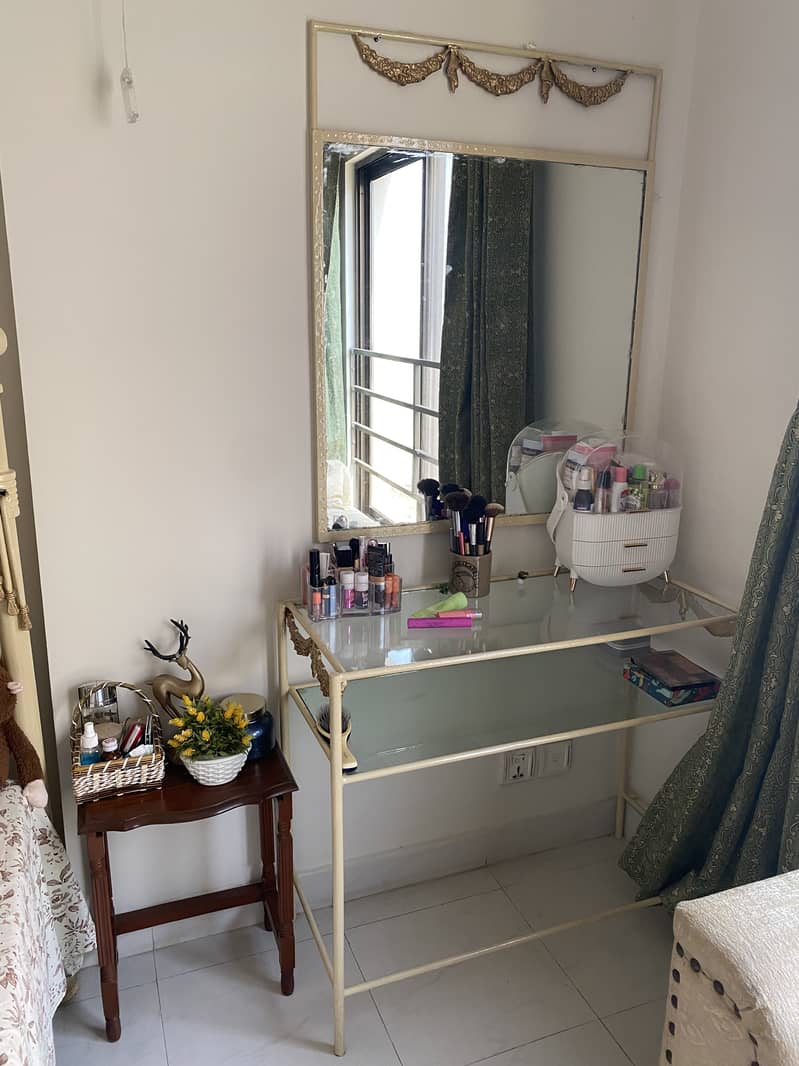 Iron bed (king size) with dressing and looking mirror without mattress 4