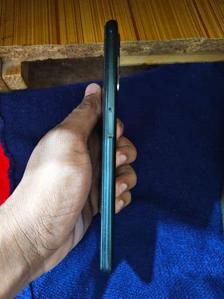 all ok battery timeing bhi Kamal ki ha sath ma super voog charge 1