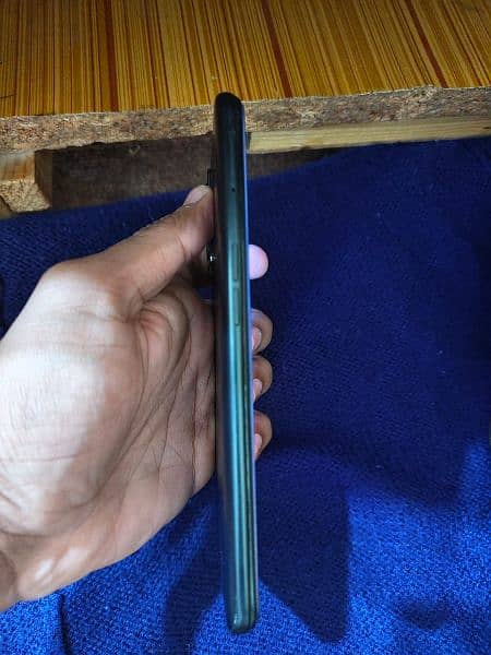 all ok battery timeing bhi Kamal ki ha sath ma super voog charge 4