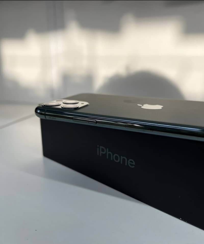 iPhone 11 pro max PTA 1