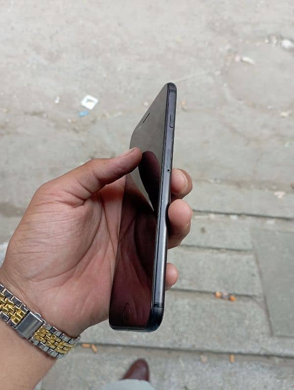 iPhone 7 plus 128GB 03166097361 wattsapp 0