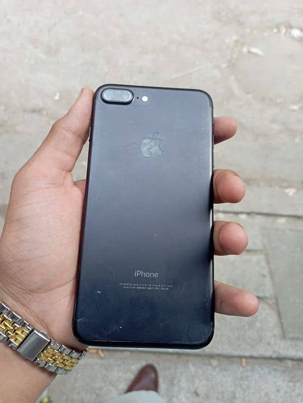 iPhone 7 plus 128GB 03166097361 wattsapp 1
