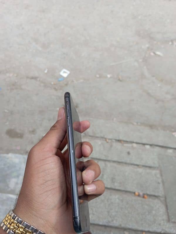 iPhone 7 plus 128GB 03166097361 wattsapp 5