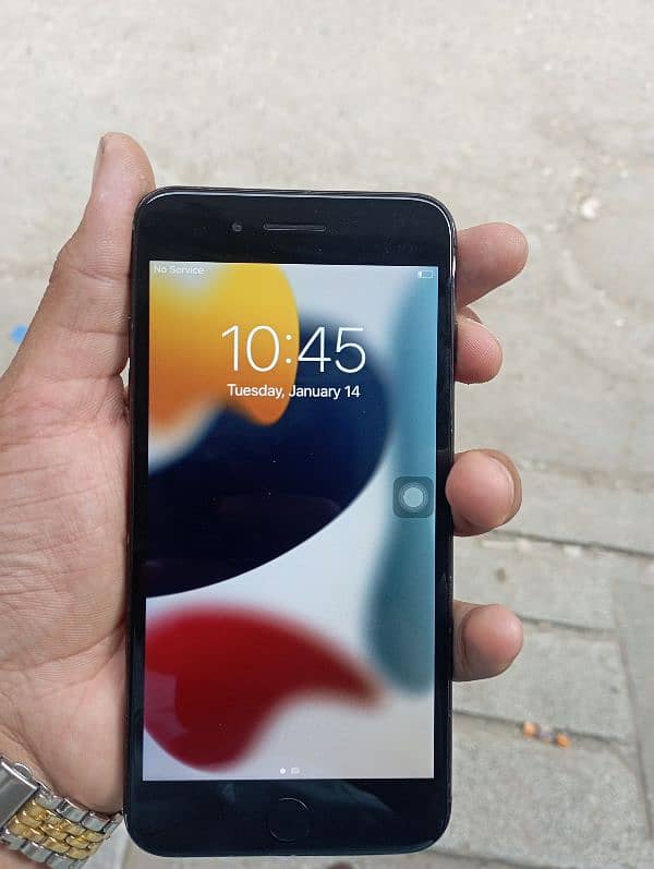 iPhone 7 plus 128GB 03166097361 wattsapp 8