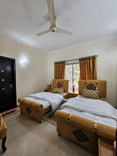 Bahria twon phase 8 5 Marla Farnish saffri home for rent