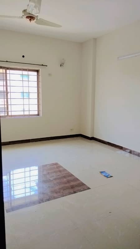 10 Marla Modern 3-Bedroom Apartment With Spectacular View Available for Rent In Askari 11, Lahore 9