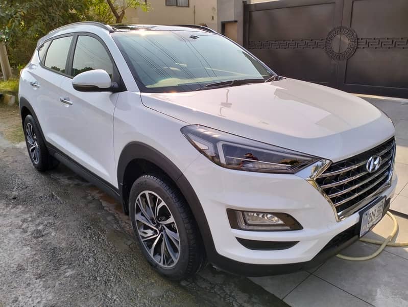 Lahore rent a car Toyota fortuner kia sportage Honda Civic Self drive 15