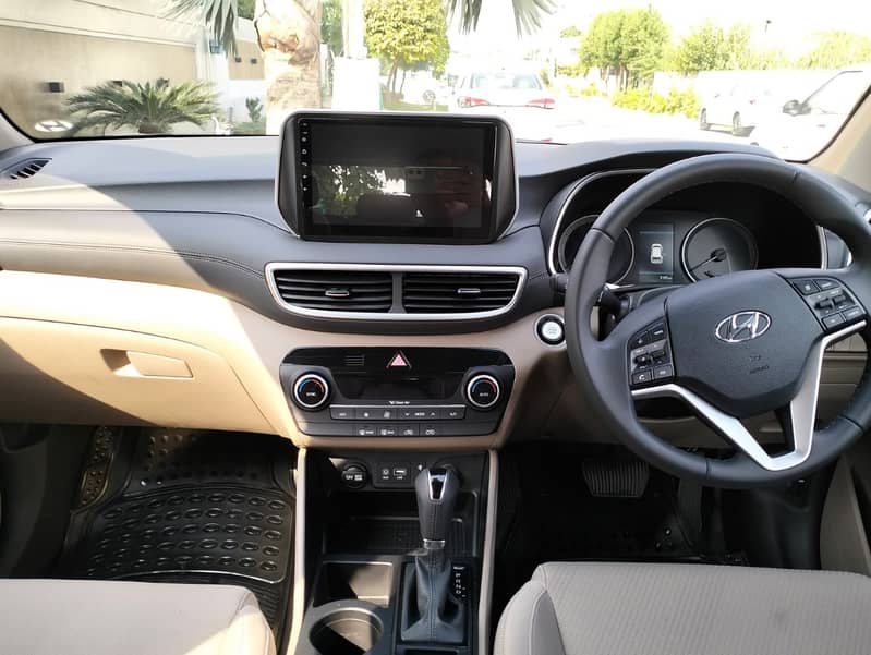 Lahore rent a car Toyota fortuner kia sportage Honda Civic Self drive 16