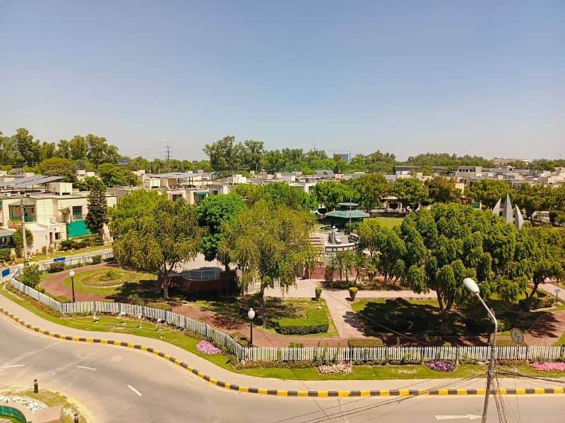 Reserve A Prime Location House Of 5 Marla Now In Eden Canal Villas 13