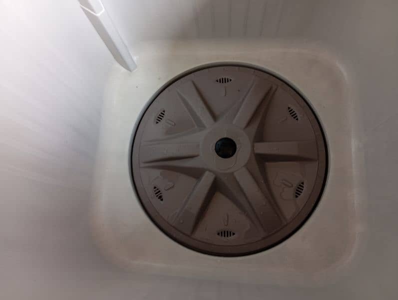 Super Asia SA-245 8 Kg in Good Condition 3