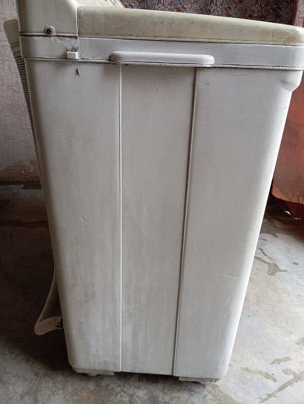 Super Asia SA-245 8 Kg in Good Condition 10