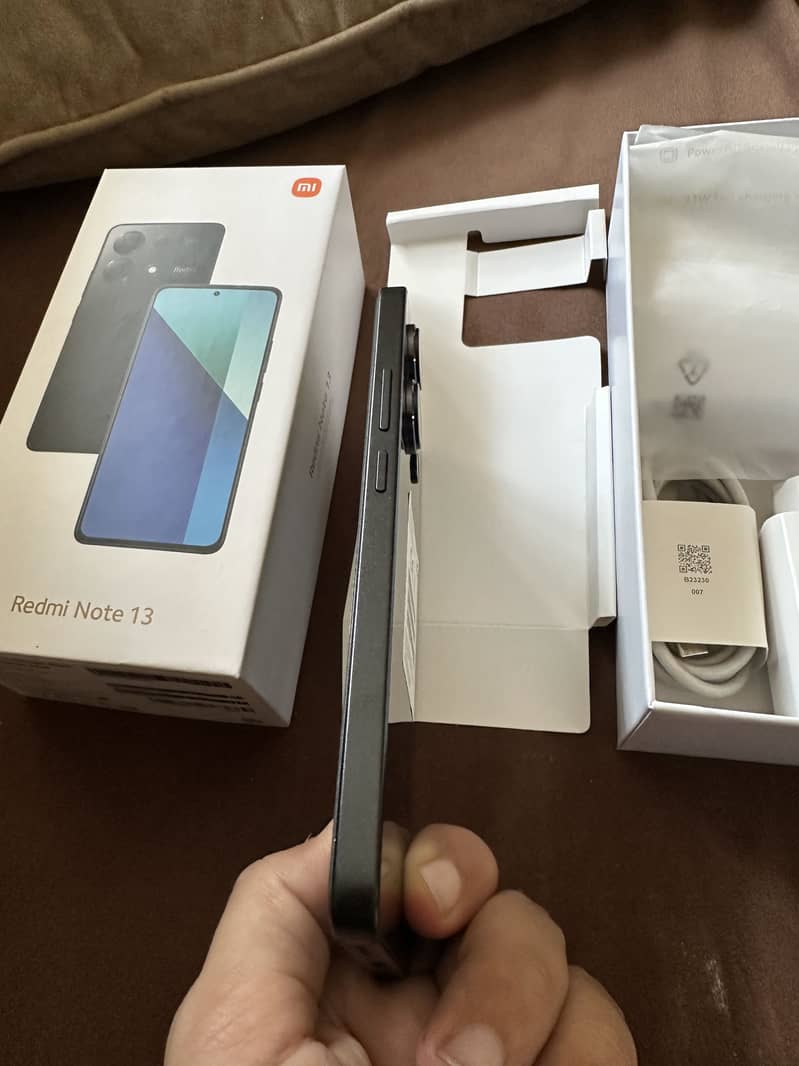 Redmi note 13 8/256 2