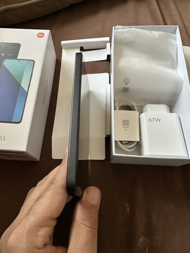 Redmi note 13 8/256 3