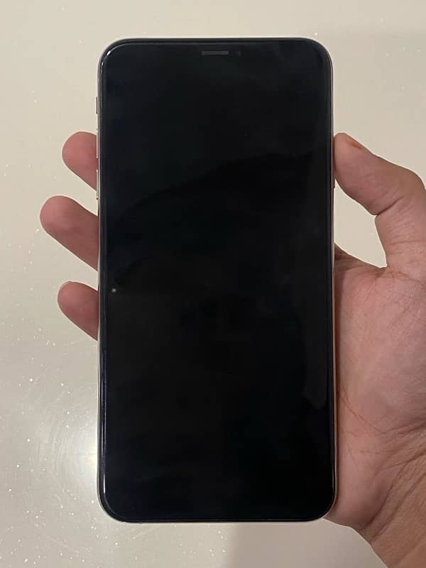 iphone XS max 1