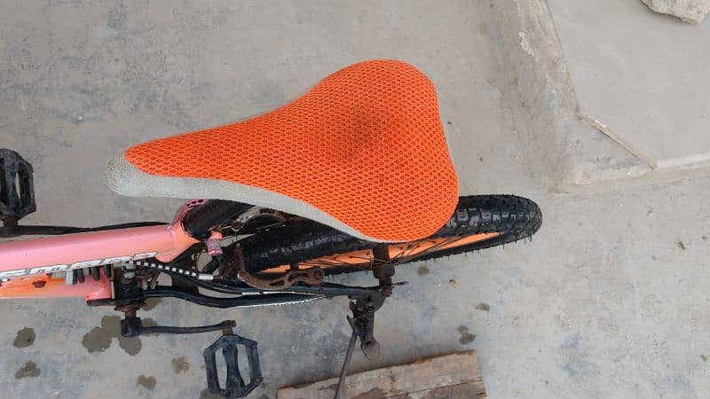 best condition dono tyre new hn gher wali cycle hai 6
