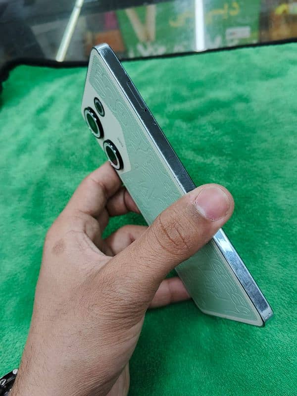 Tecno Camon 20 2