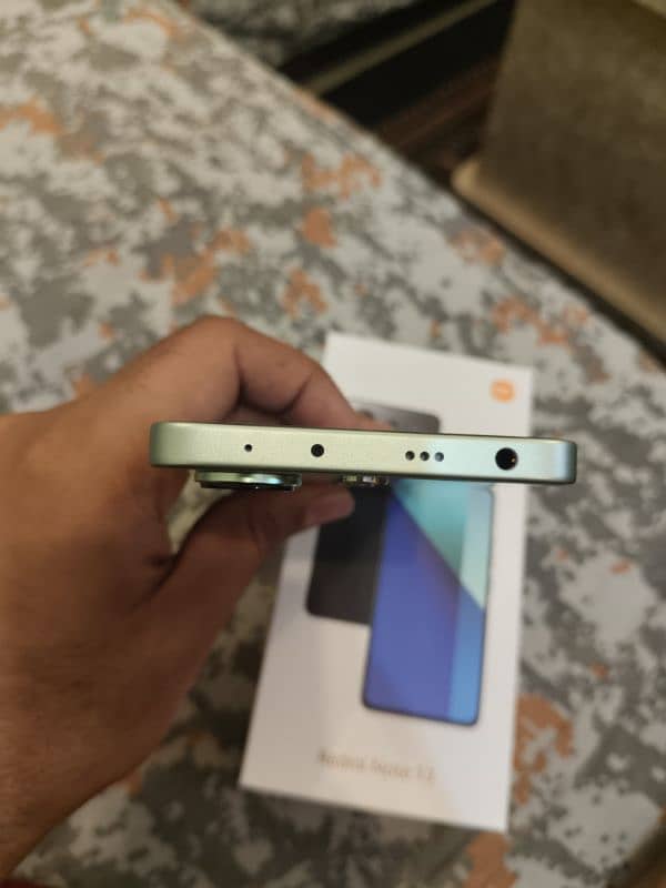 Redmi Note 13 4