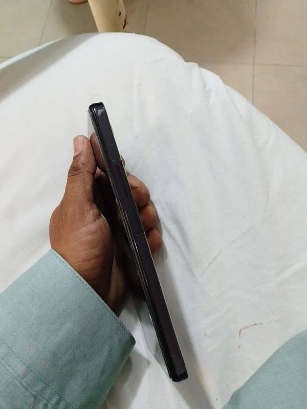 Infinix Note 30 8+8/256 With Box Charger 5