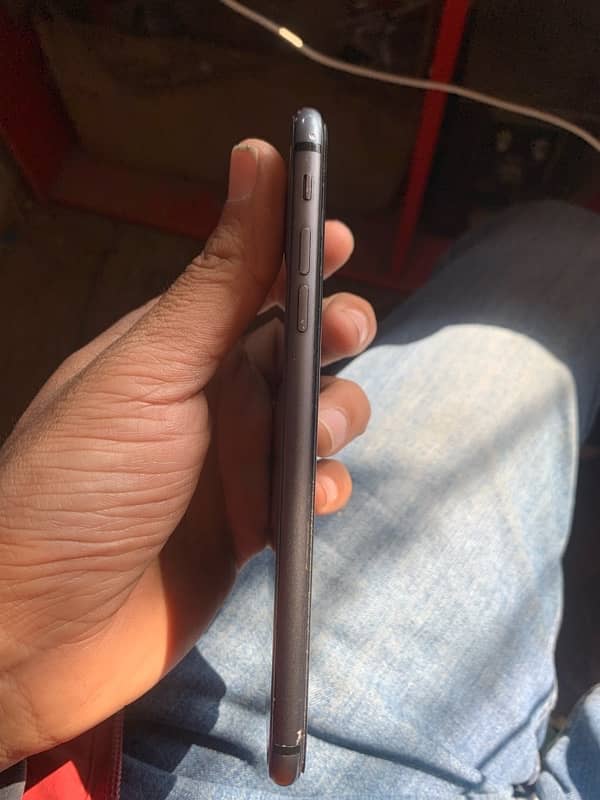 iphone 8plus 64gb pta aprove 2
