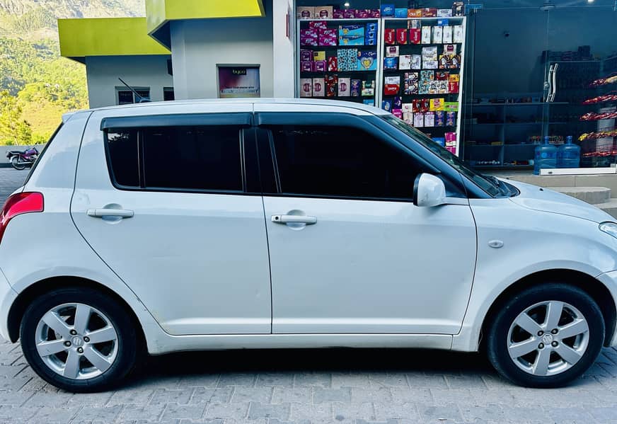 Suzuki Swift 1.3 DLX 5