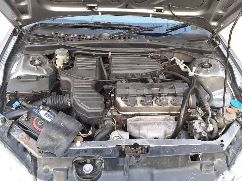 Honda Civic EXi 2005 16