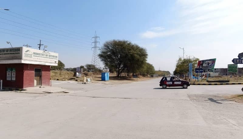 G-16/4 The Best Location Plot 4