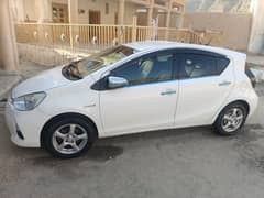 Toyota Aqua 2013