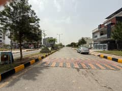 T&T, F-17, 35*70 Plot For Sale Main Double Road