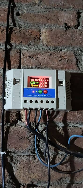 60Amp solar charge controller 2