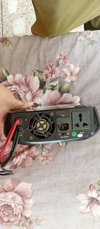 UPS 24 Volts 2