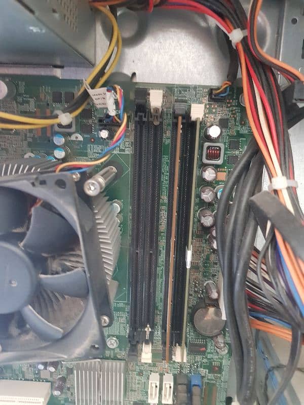 system :i5 second generation    monitor: 22 inch hp 2