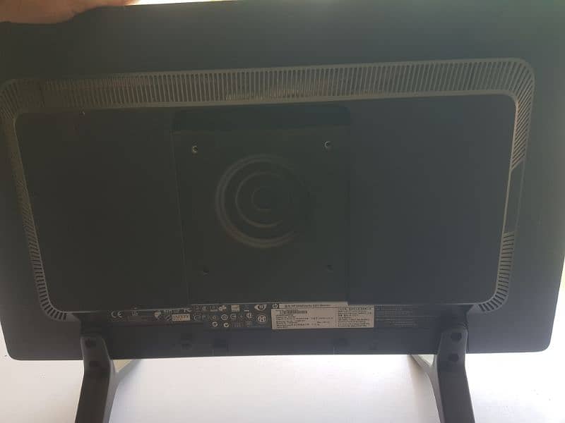 system :i5 second generation    monitor: 22 inch hp 6