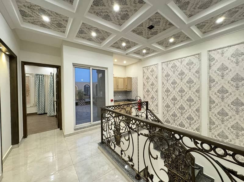 10 Marla Out Class Full House For Rent In DHA Phase 5,Block D. 7