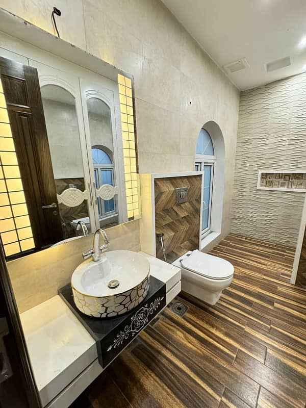 10 Marla Out Class Full House For Rent In DHA Phase 5,Block D. 15