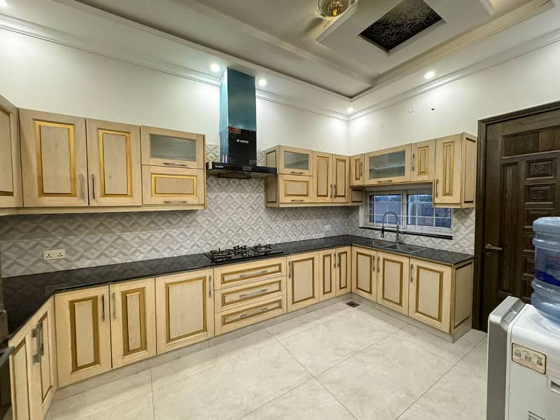10 Marla Out Class Full House For Rent In DHA Phase 5,Block D. 20