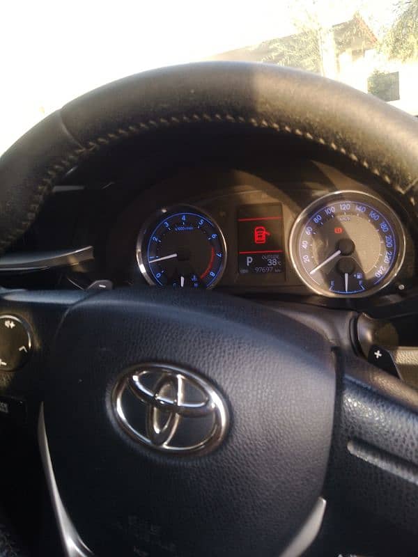 Toyota Altis Grande 2015 6