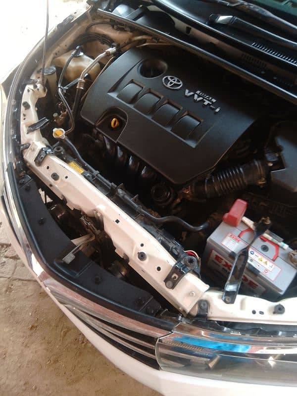 Toyota Altis Grande 2015 10