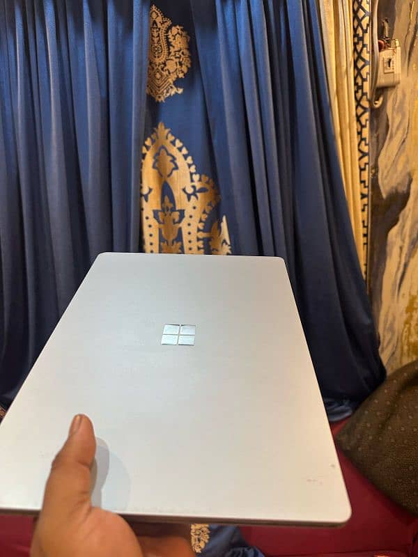 surface laptop 2 || core i5 8th generation || 4k resolution || Touch 12