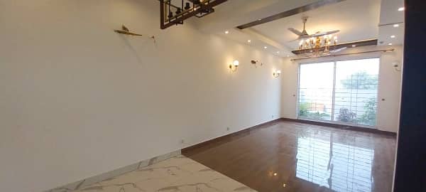 10 Marla Slightly Used House For Sale in Phase 7 DHA Lahore Near Fairways Commercial 4