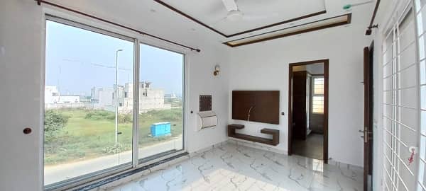 10 Marla Slightly Used House For Sale in Phase 7 DHA Lahore Near Fairways Commercial 7