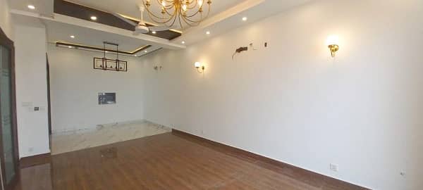 10 Marla Slightly Used House For Sale in Phase 7 DHA Lahore Near Fairways Commercial 24