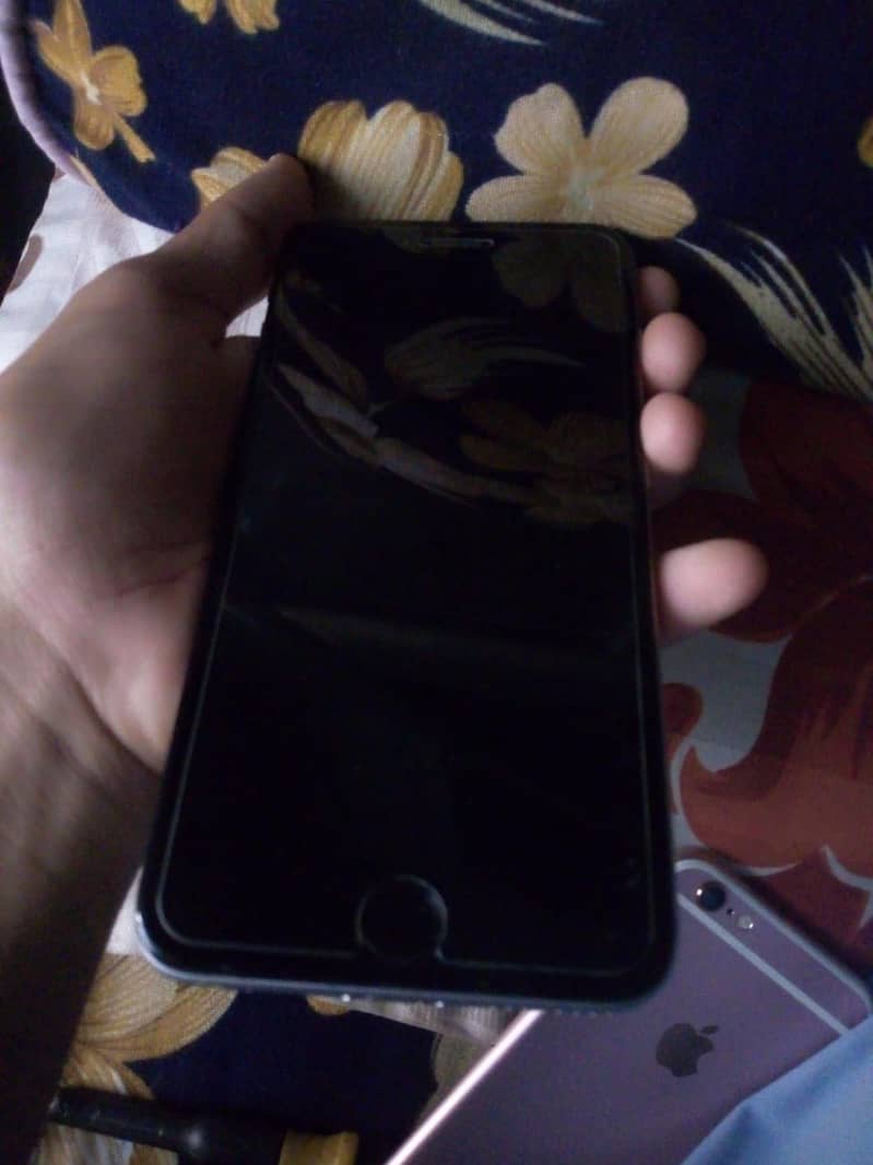 Iphone 6s plus 16 gb nd iphone 6s 64GB 1