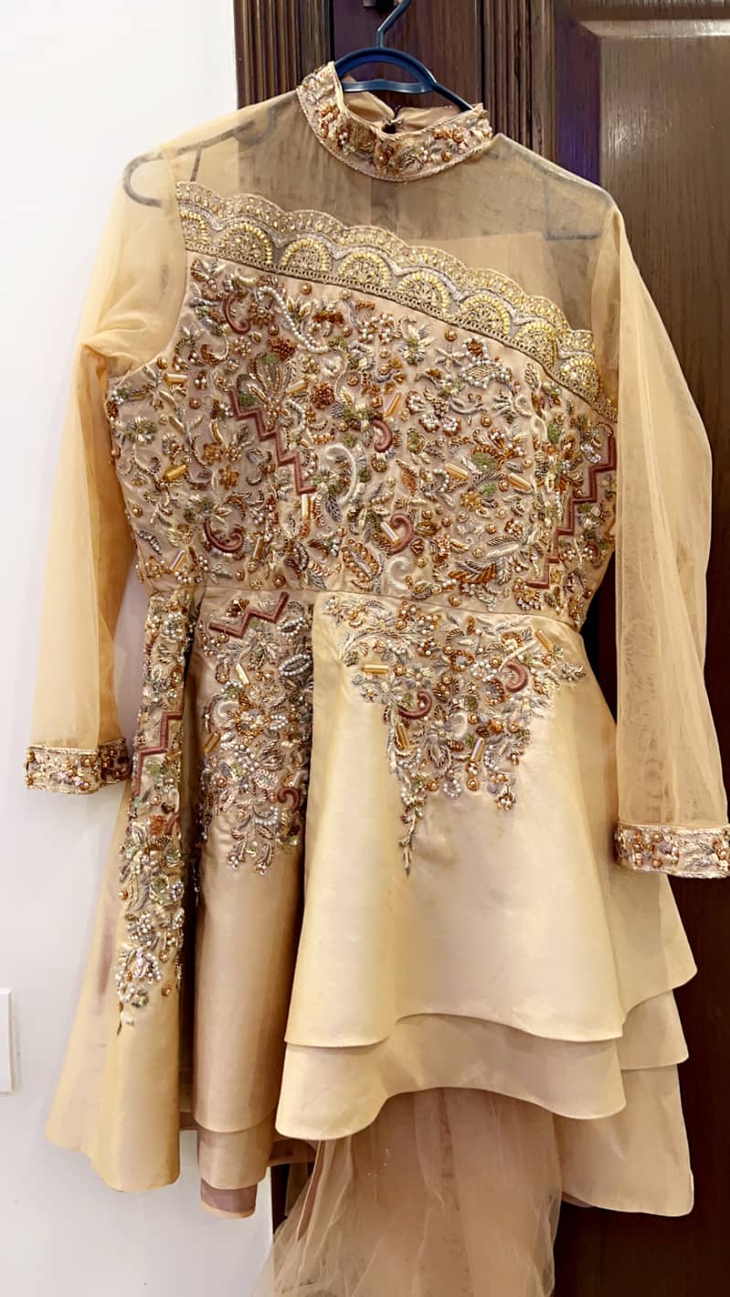Peplum dress 0